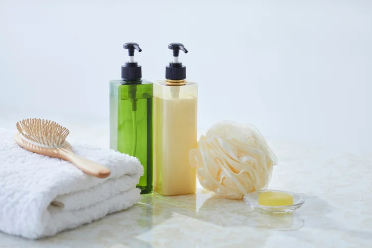 Hygiene products such as towel, body wash, and loofah promoting cleanliness to prevent candidiasis.